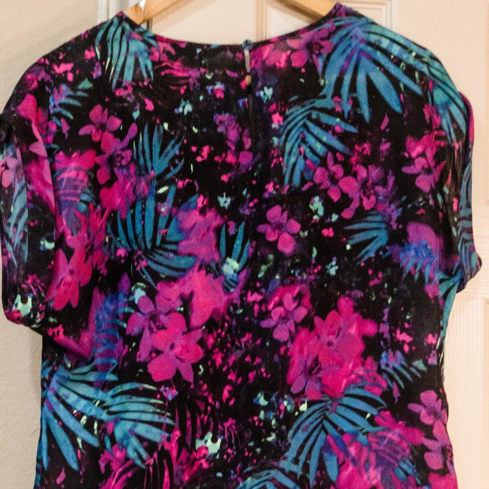 Guess Beautiful Floral Blouse with Mesh Neckline